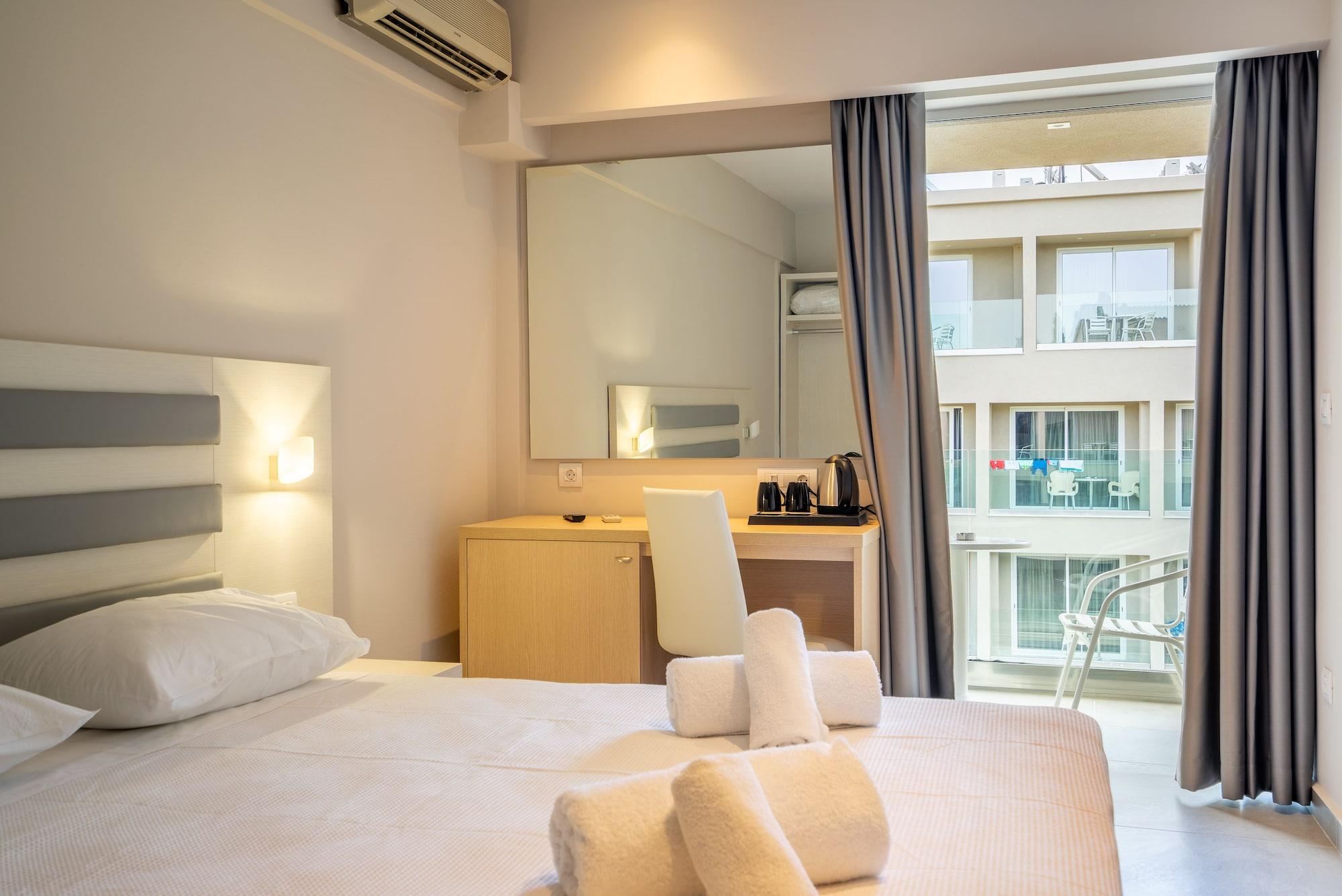 Cnic Gemini Hotel Mesongí Exteriör bild