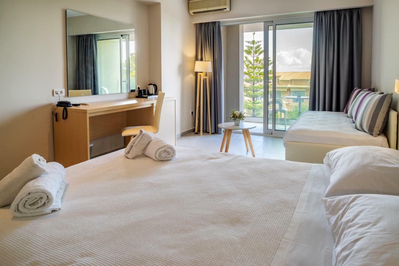 Cnic Gemini Hotel Mesongí Exteriör bild